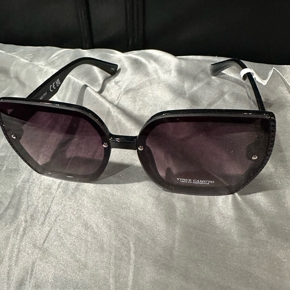 Vince Camuto Accessories - Vince Camino sunglasses